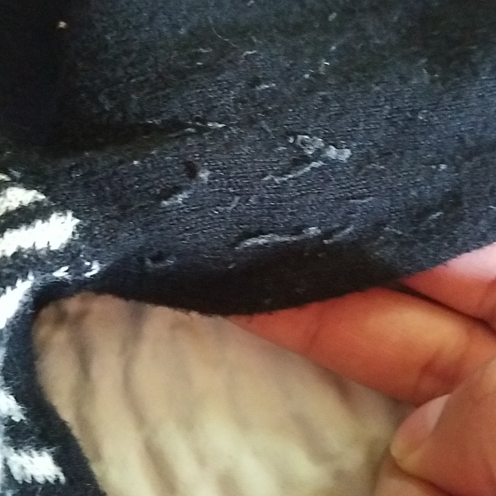 Cardigan - Picture 2 of 4